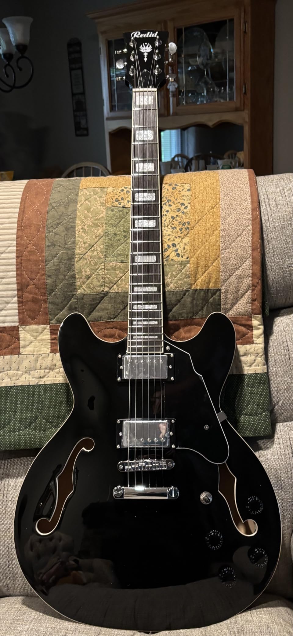Redid Semi-Hollow Body Electric Guitar RD-100 Jazz Guitar with F-Hole,Maple neck,humbucker Pickups (Black) customer photo 1