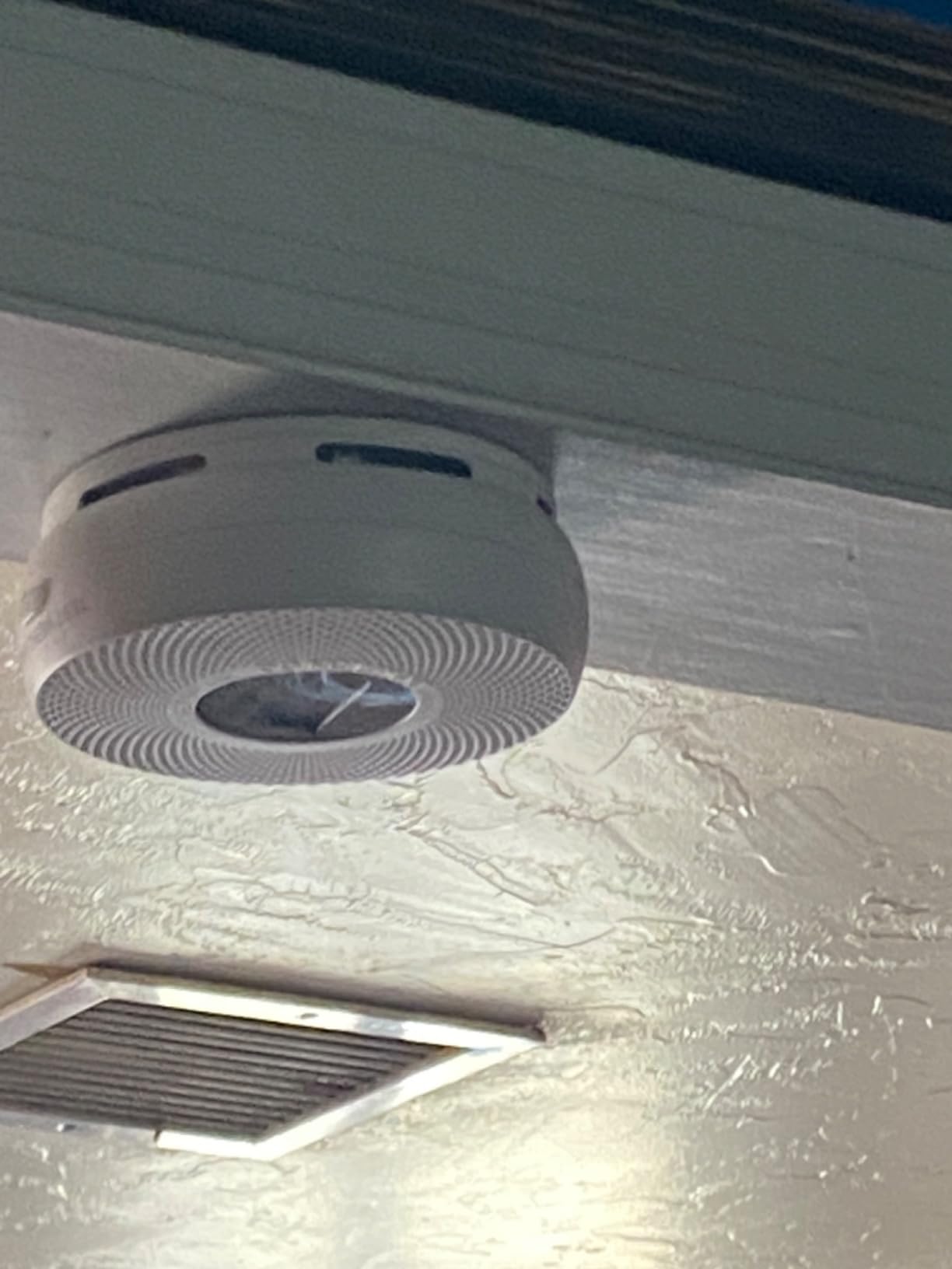 Kidde Smoke Detector, AA Battery-Powered, 20SDR, 1 Pack customer photo 2