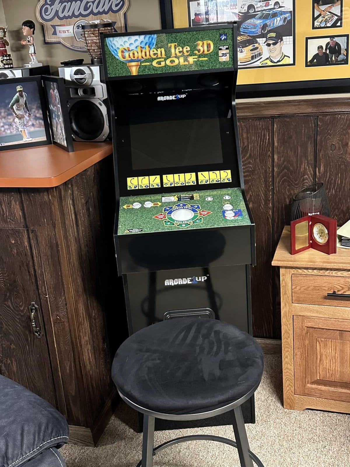 Arcade1Up Golden Tee 3D Deluxe Home Arcade, 8 Golf + Bowling Games customer photo 1