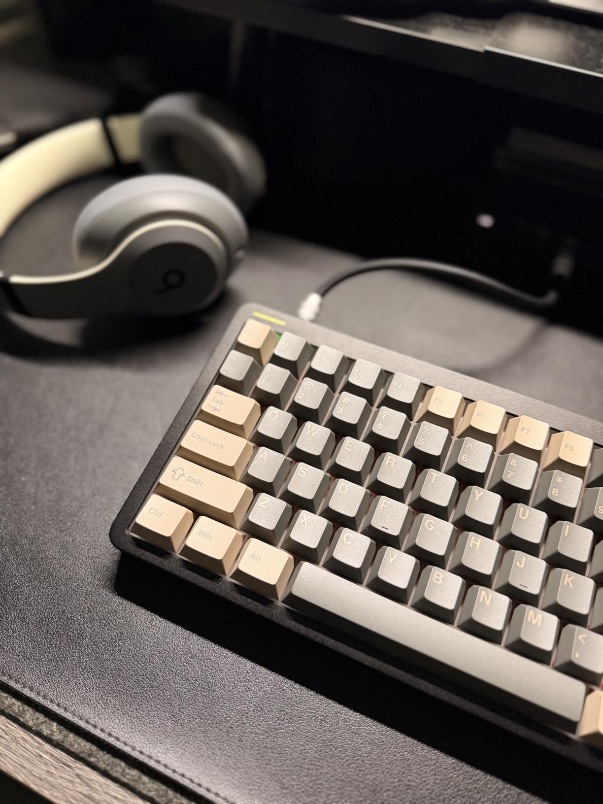 Womier Double Shot PBT Keycaps Set Custom Cherry Profile Key caps customer photo 1