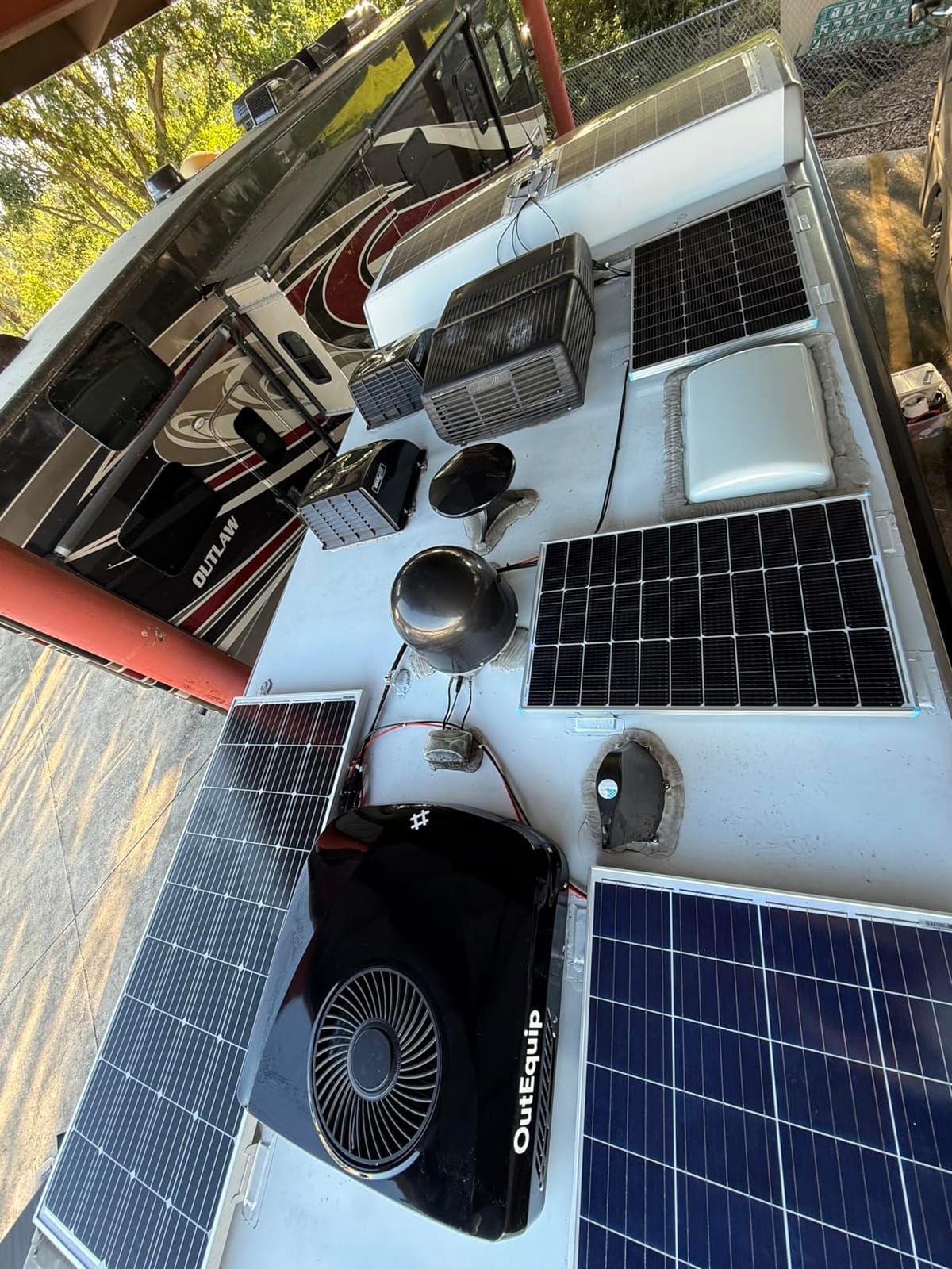 Renogy 100 Watt Solar Panel N-Type, 16BB 25% High-Efficiency customer photo 2