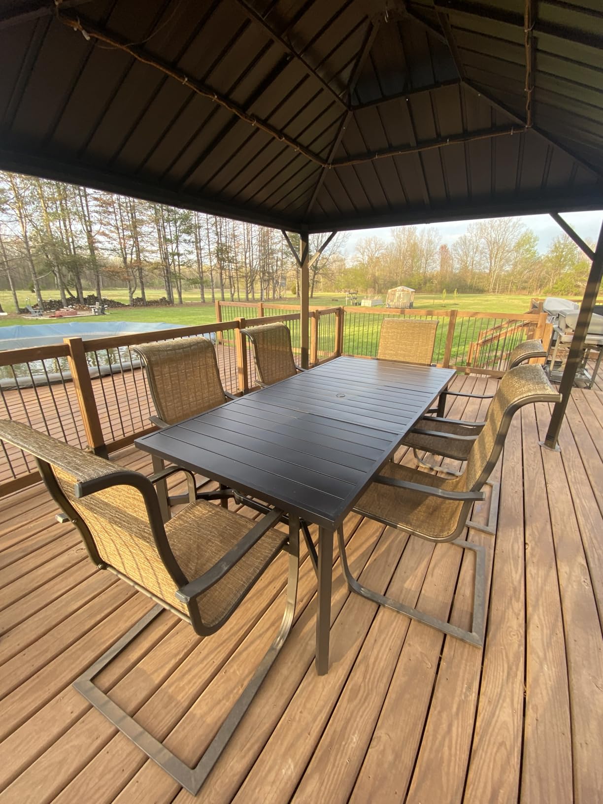 MIXPATIO Patio Round Table w/Umbrella Hole, Metal Table for 6, Black customer photo 1