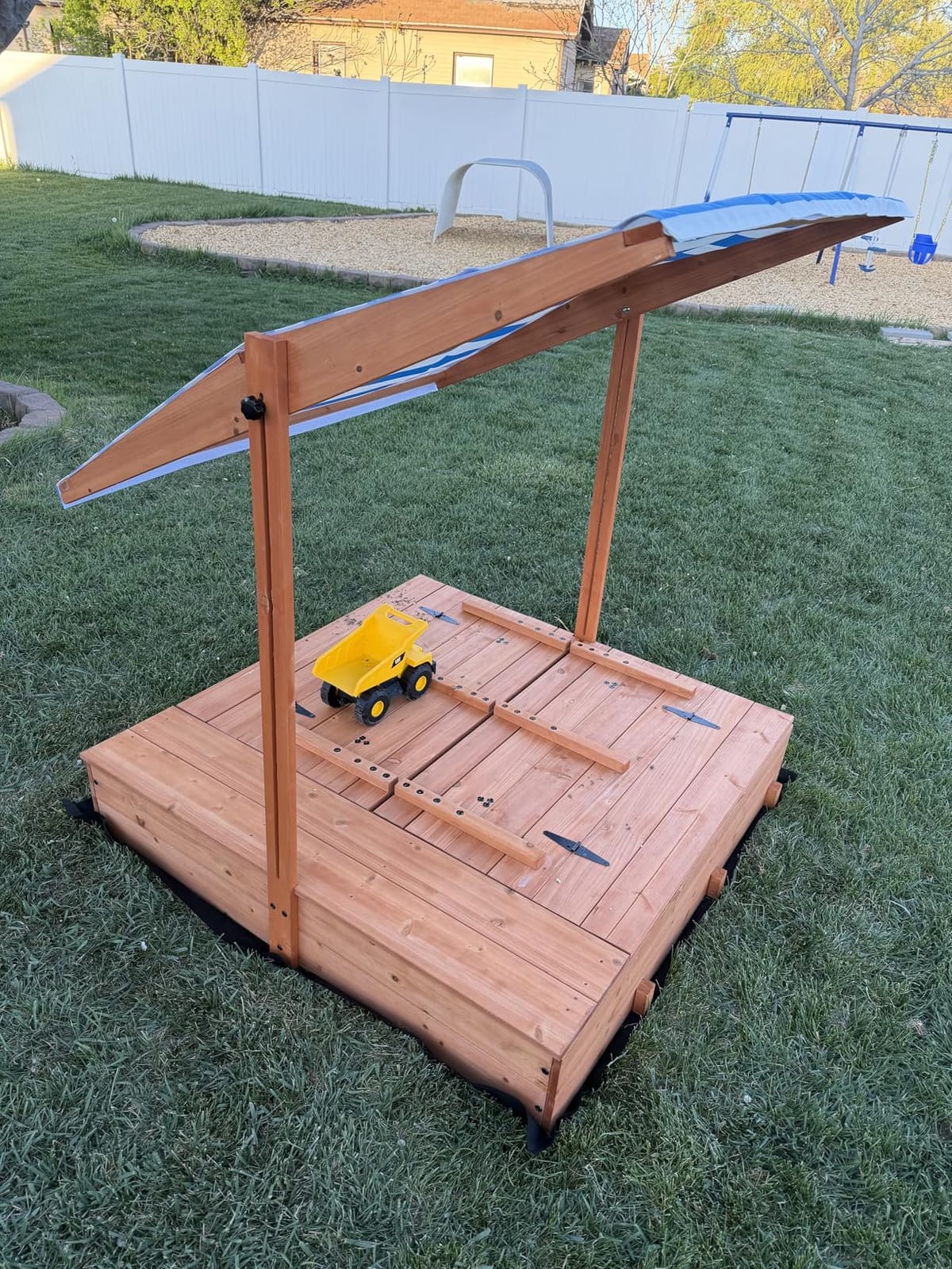 Kids Sandbox with Lid and Canopy, 47