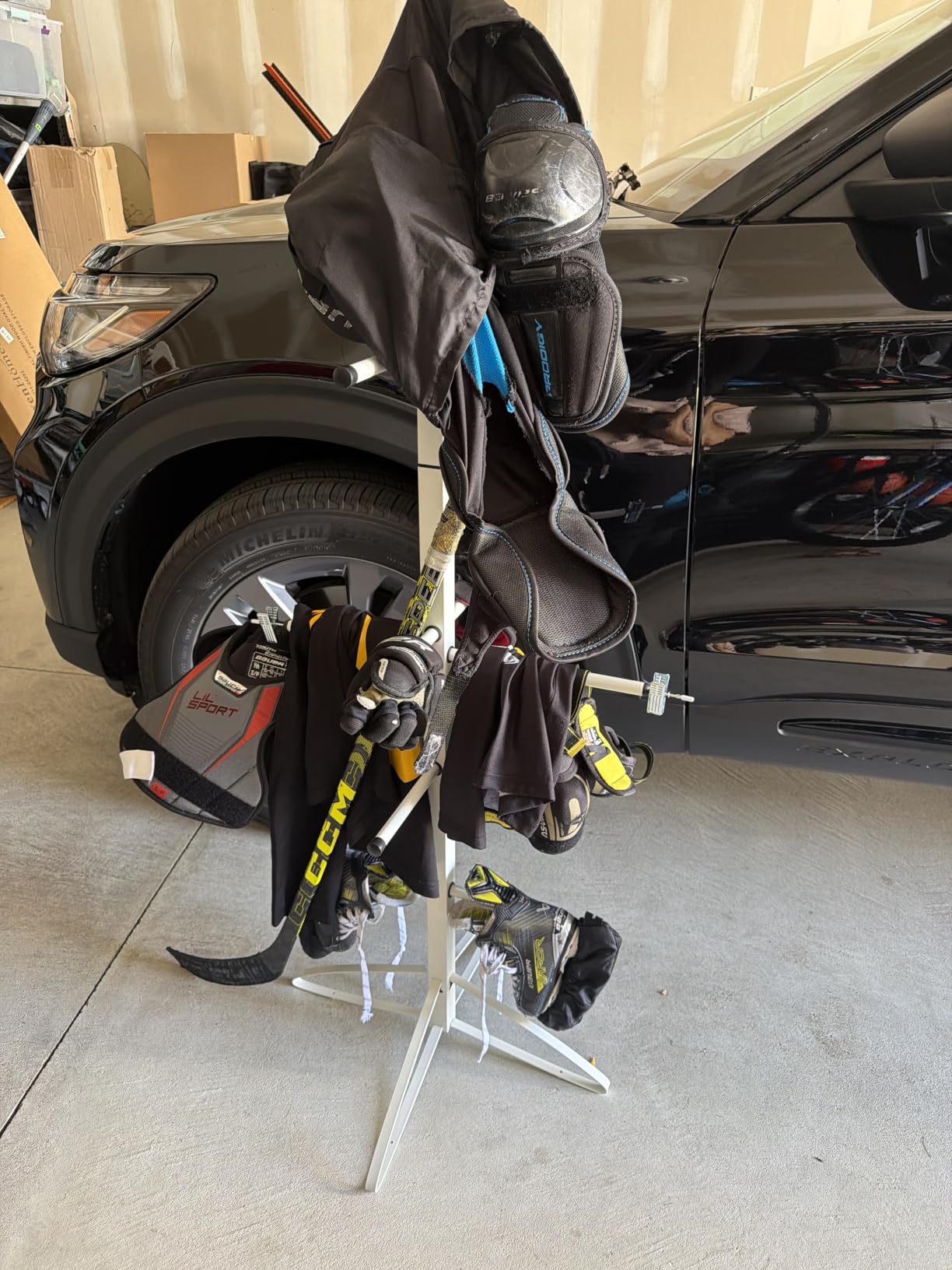 Hockey Gear Drying Rack Hockey Drying Rack Metal Sports Gear Storage Dry Rack for Drying and Storing Adult and Child Sports Equipment Hockey Equipment Drying Rack-4 Additional Hanging Clips customer photo 1