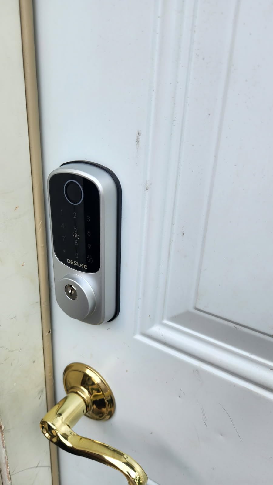 DESLOC B200 Fingerprint Smart Door Lock, Keyless Entry Deadbolt customer photo 1