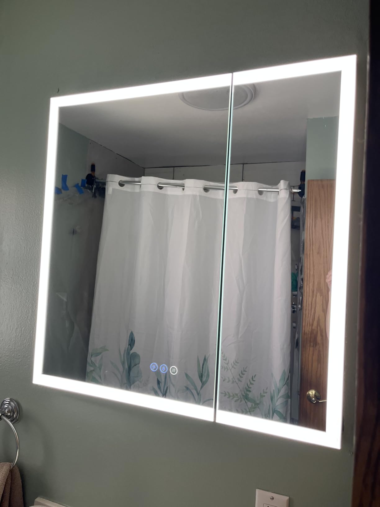 16x24 Inch Medicine Cabinet with Lights, Lighted Medicine Cabinet with Mirror, AL Alloy Frame, Hardwired, Recessed or Wall Mount, 3 Light Colors/Dimmable/Defog,2 Outlets&USBs, 2 Shelves customer photo 2