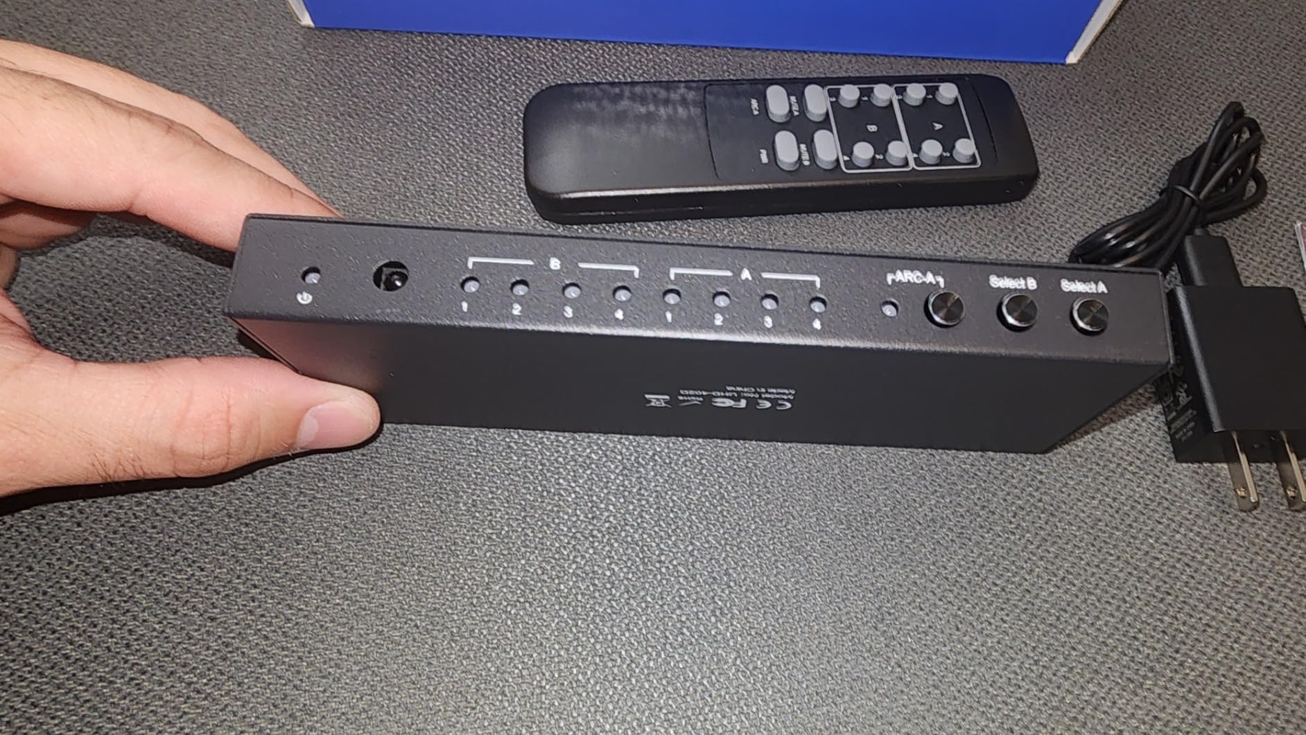 OREI 4x2 HDMI Matrix Switch - 4K@60Hz Audio Extraction, EDID, IR, HDCP 2.2 | 18Gbps Bandwidth, HDR, 12-bit Deep Color, Dolby TrueHD, DTS-HD Master Audio, Optical & 3.5mm Audio Outputs customer photo 2