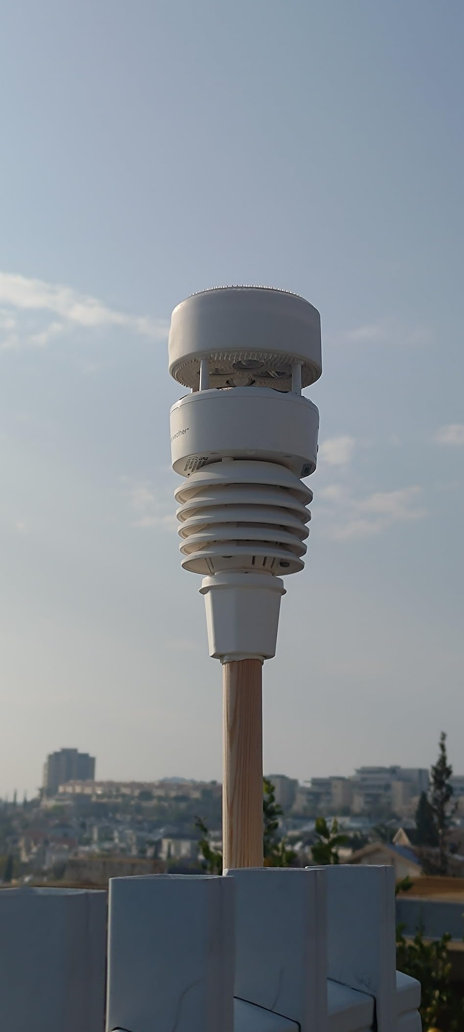 Ambient Weather WS-4000 Solar Powered UltraSonic Wi-Fi Weather Station | Ultrasonic Wind and Haptic Rain Gauges customer photo 2