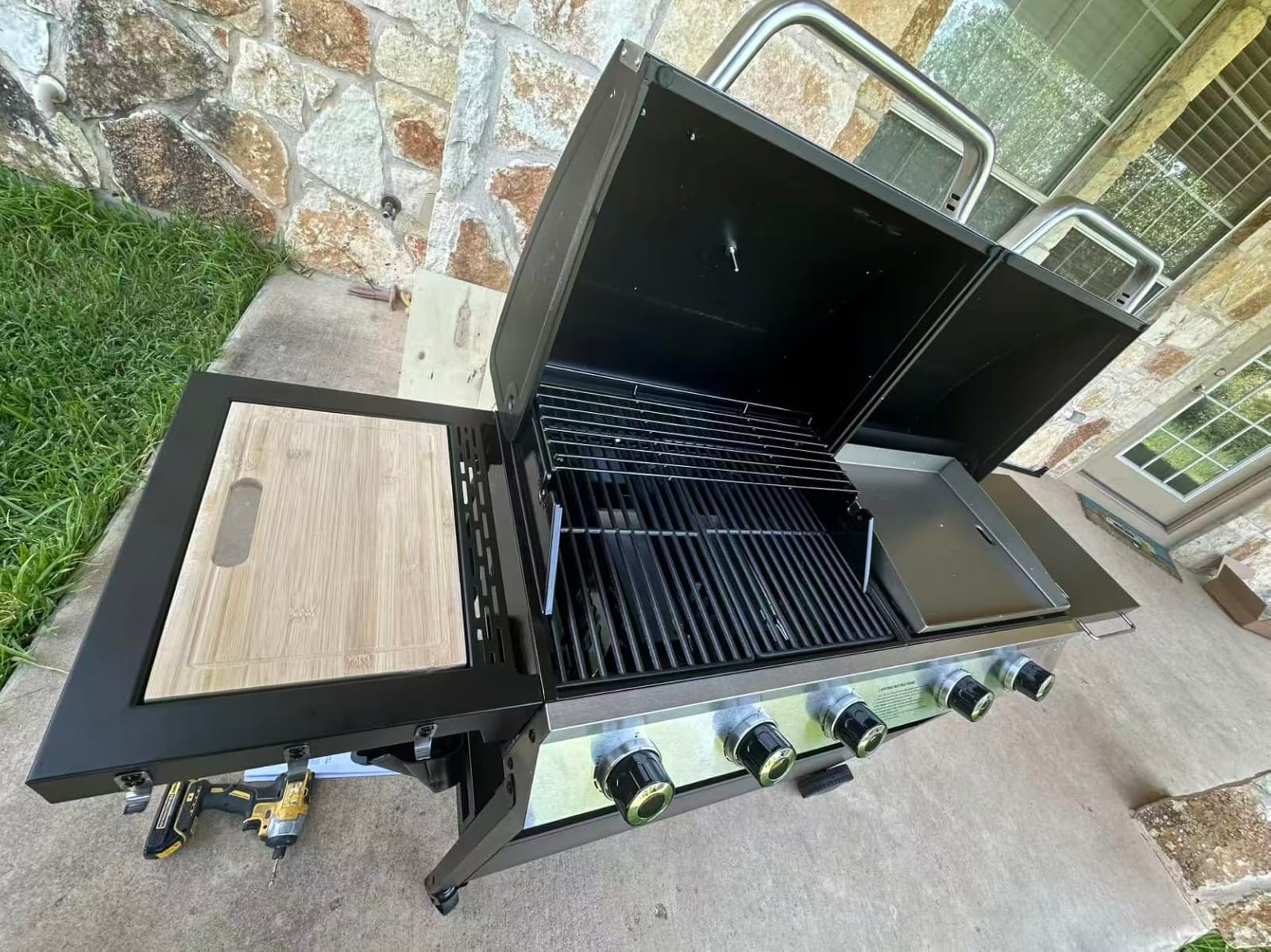 Captiva Designs Propane Gas Griddle Grill Combo with Lid & Flat Top Griddle customer photo 1