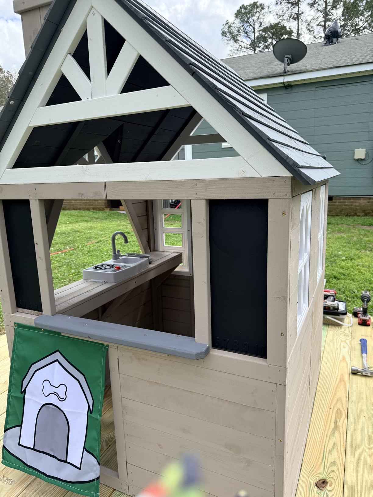 Kids Outdoor Cedar Playhouse, Weather-Resistant Gray Wooden Play House for Ages 3–8 with Play Kitchen, Working Doorbell, Toy Phone & Flowerpots — Durable Backyard Gift for Creative & Social Play customer photo 2