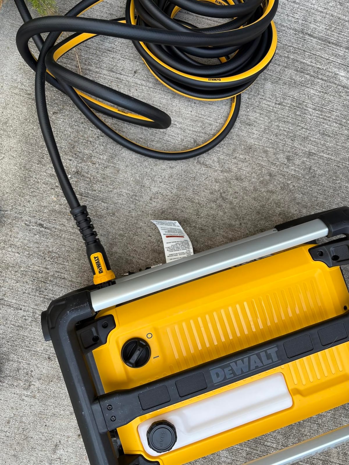 DEWALT Professional Grade Heavy Duty Garden Hose 50 Feet x 5/8 Inch customer photo 2