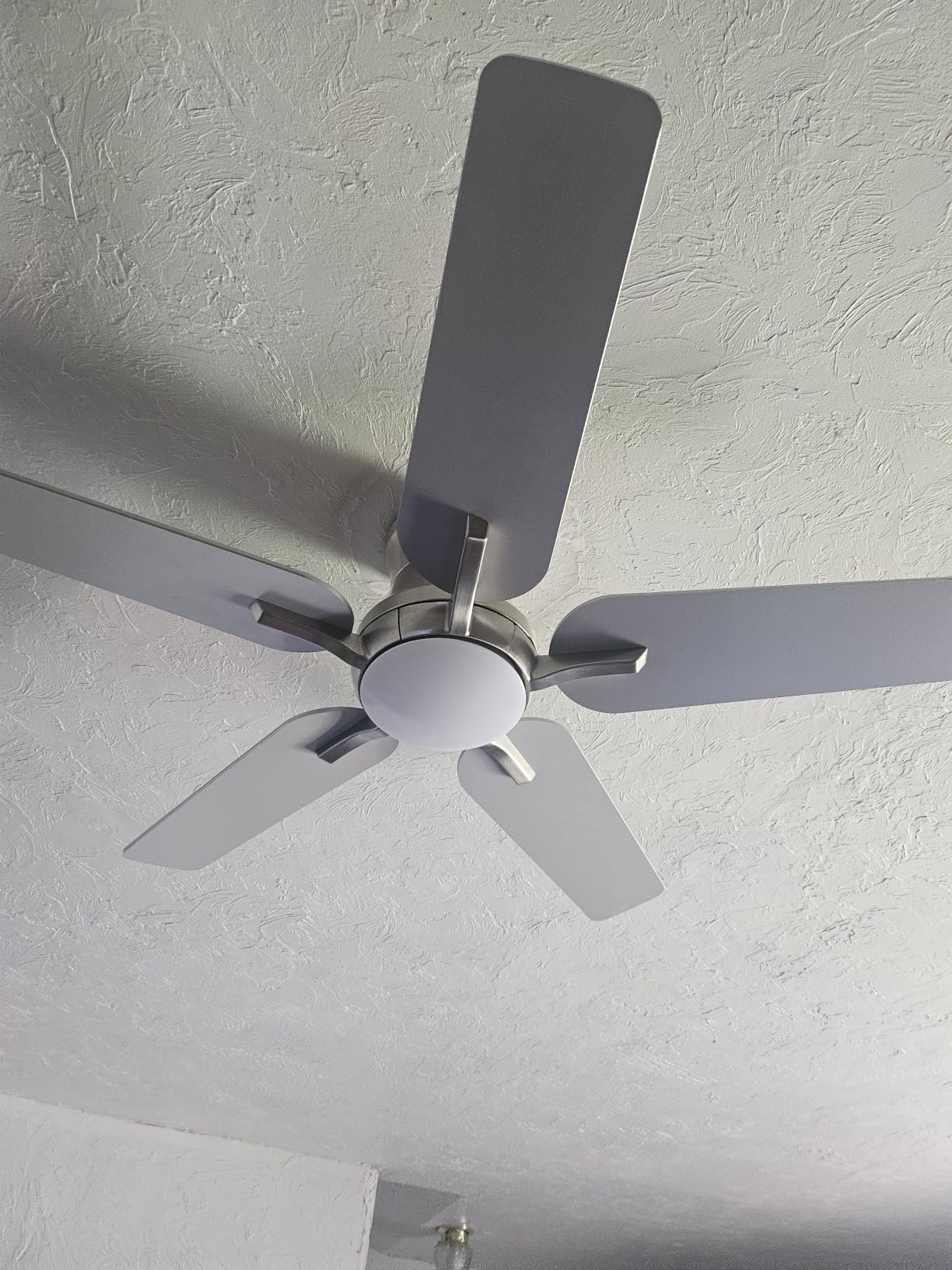 POCHFAN 52 Inch Ceiling Fans with Lights and Remote, Brushed Nickel Flush Mount Low Profile Ceiling Fan for Bedroom, Living Room, Patio, Dimmable 6 Speeds Noiseless, ETL Listed customer photo 2