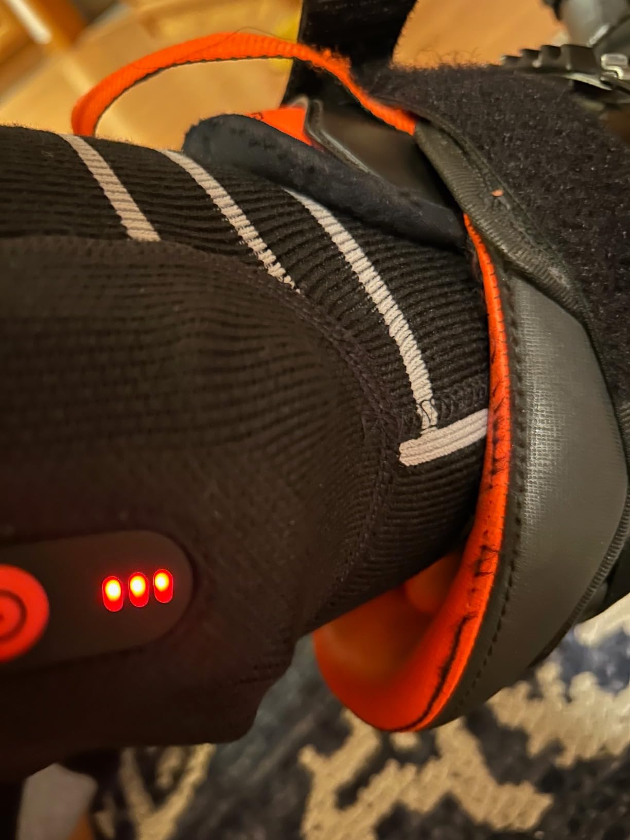 FREEHILL Merino Wool Rechargeable Heated Socks - Toe & Full Sole Heating customer photo 2