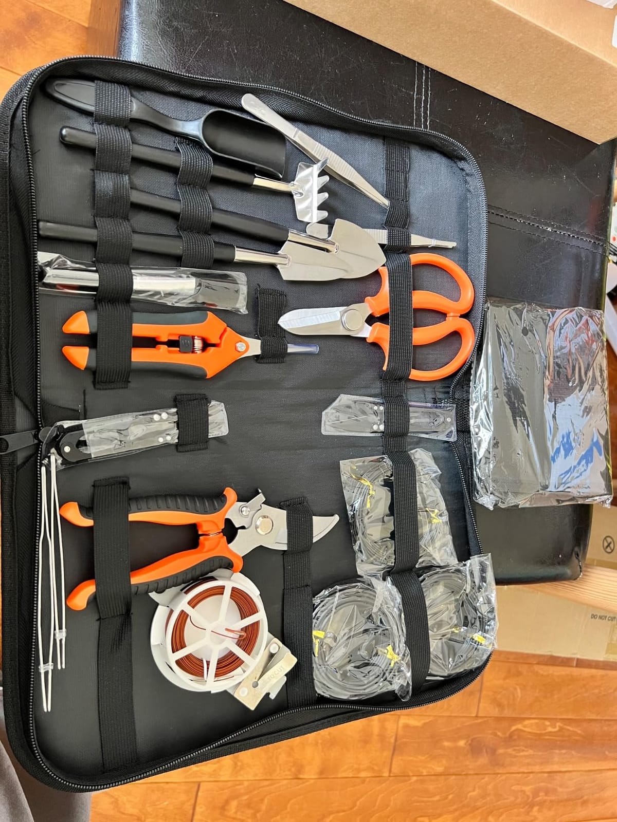 Bonsai Tools Kit 20 Pcs Garden Tools Set for Beginner, Gardening Gift for Women Men, Includes Bonsai Wire Kit, Plant Mat, Pruning Shears, Bonsai Scissors, Succulent Tools in Leather Storage Bag customer photo 1