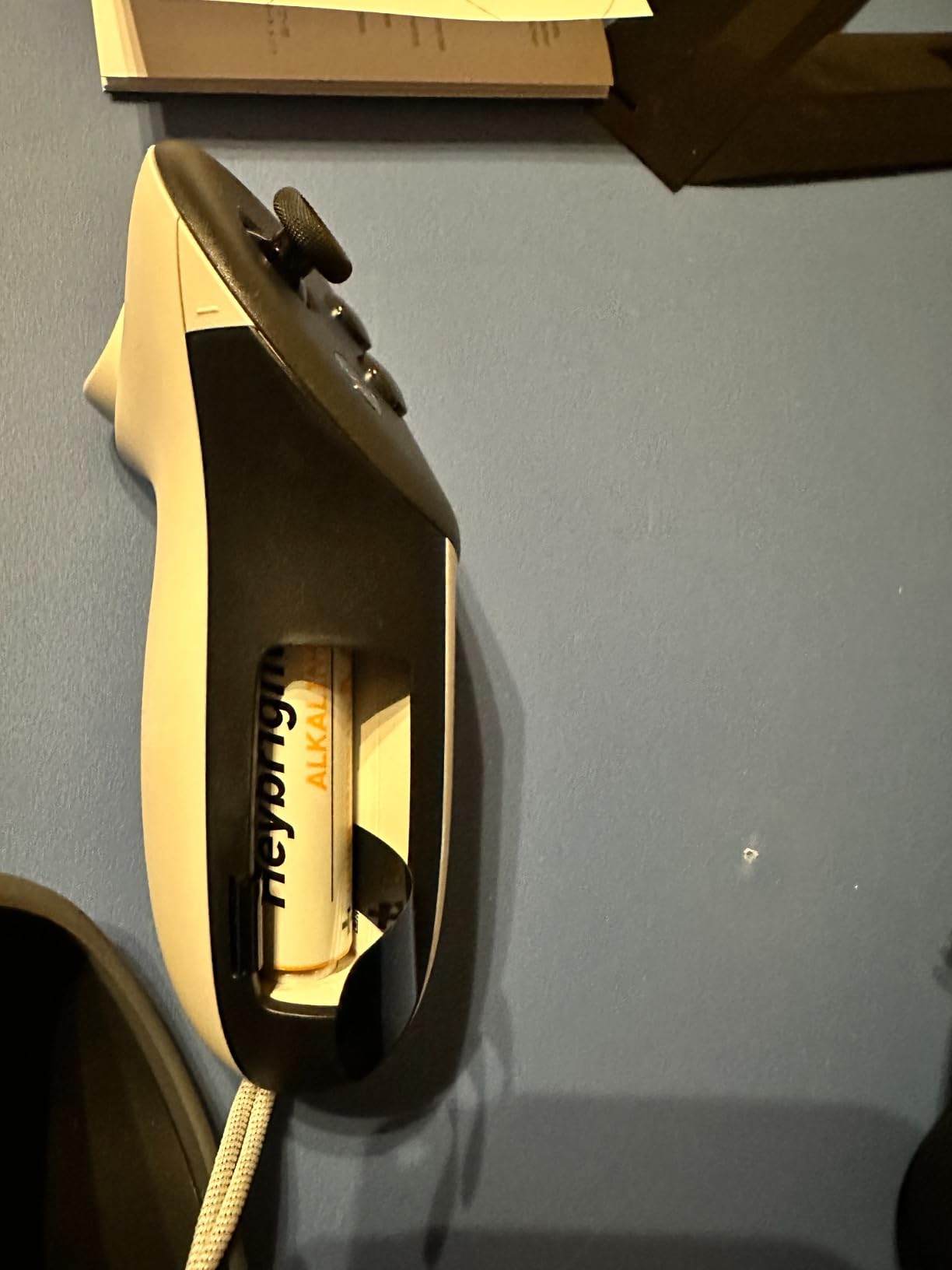 KIWI design Non-Slip Controller Grips with Battery Opening for Quest 3/3S customer photo 1