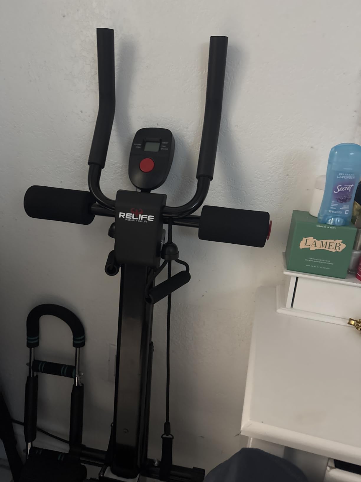 RELIFE REBUILD YOUR LIFE AB Workout Machine Adjustable Ab Trainer Machine customer photo 2
