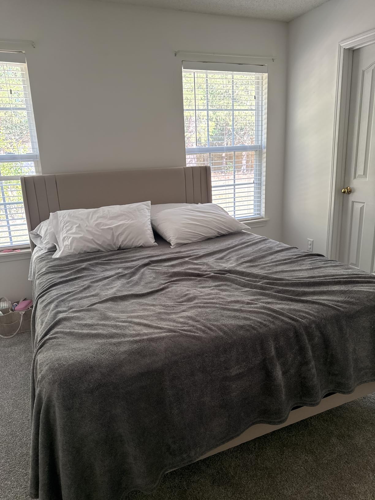 Gizoon King Bed Frame with Wingback Headboard, Upholstered Platform Bed customer photo 2