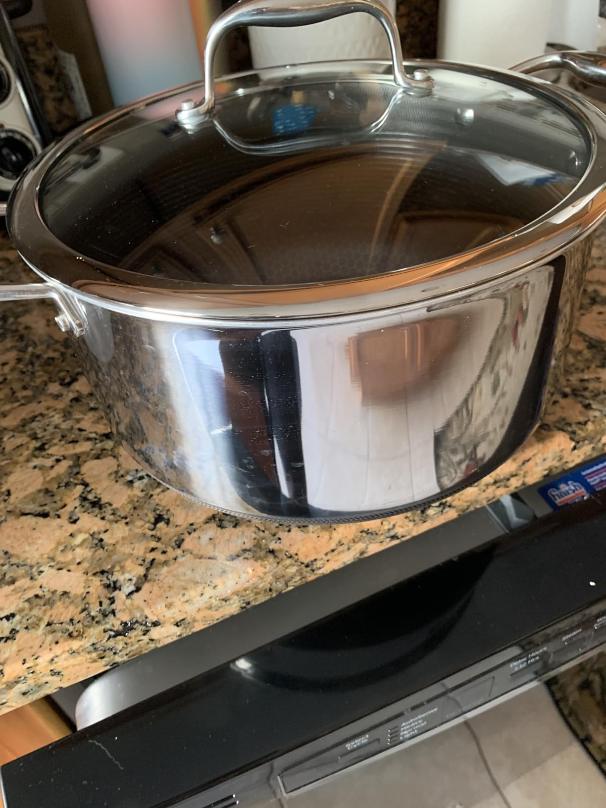 HexClad 12QT Hybrid Nonstick Braiser Stock Pot with Lid, Induction Ready | Stay-Cool Handles, Dishwasher and Oven Safe up to 900°F, Compatible with All Cooktops customer photo 1