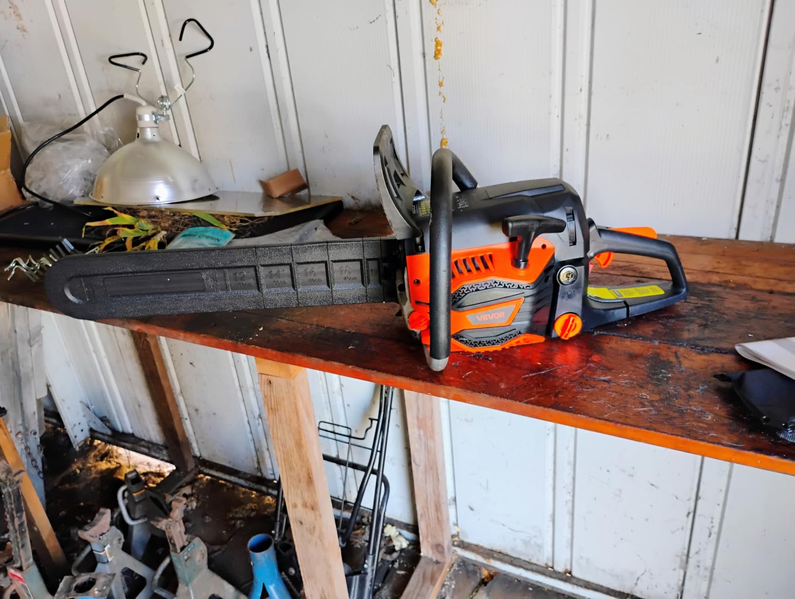 VEVOR Gas Chainsaw 52CC 2-Cycle Gasoline Powered Chainsaw 18 Inch Handheld Cordless Petrol Chain Saws For Forest, Wood, Garden and Farm Cutting Use customer photo 2