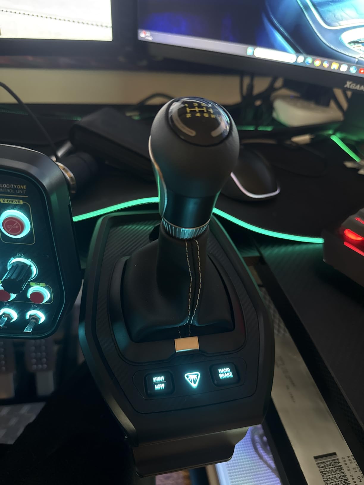 Turtle Beach VelocityOne Multi-Shift Sim Racing Shifter, Handbrake Xbox, PC customer photo 2