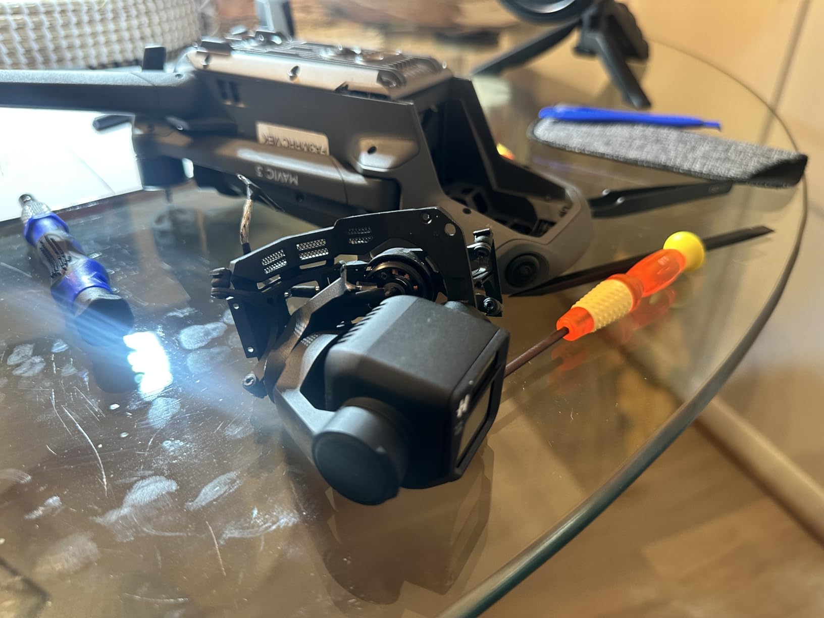 iMusk 8 pcs of DJI Mini 3/4/5 Pro Disassembly Kit with T5/T4 Screwdrivers, Tweezers and Opening Repair Tools customer photo 1