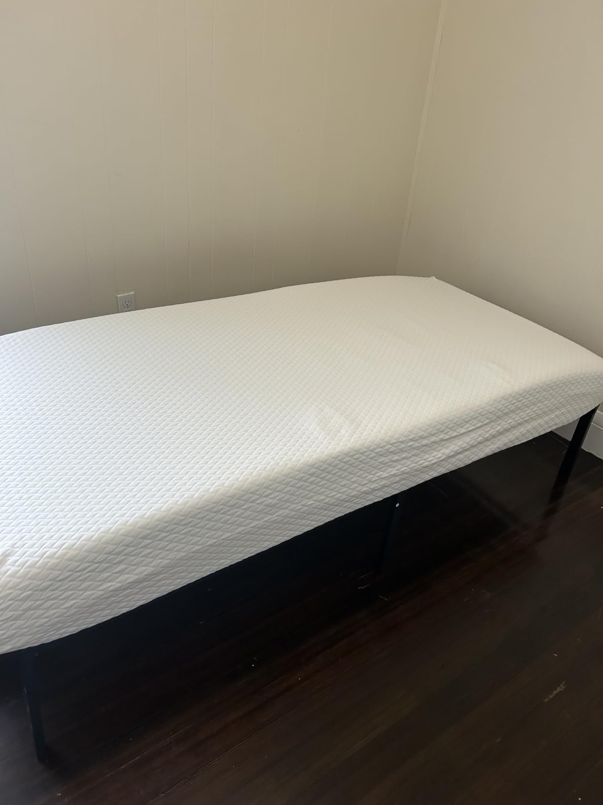 EGOHOME Full Size Memory Foam Mattress, 10 Inch Bed Mattress in a Box with Cooling Green Tea Gel, Relieve Pressure with Medium Firm Support, CertiPUR-US Certified, 75''L x 54''W, White customer photo 1