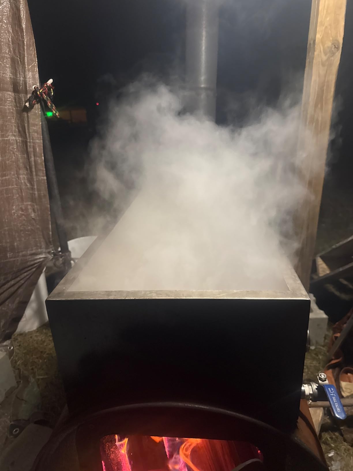 VEVOR Maple Syrup Evaporator Pan, 35 Gal, 36 x 24 x 9.3 Inch Maple Syrup Pan, 304 Stainless Steel Maple Syrup with Thermometer, 2 Valves and 3 Heating Methods, for Home, Outdoor customer photo 2