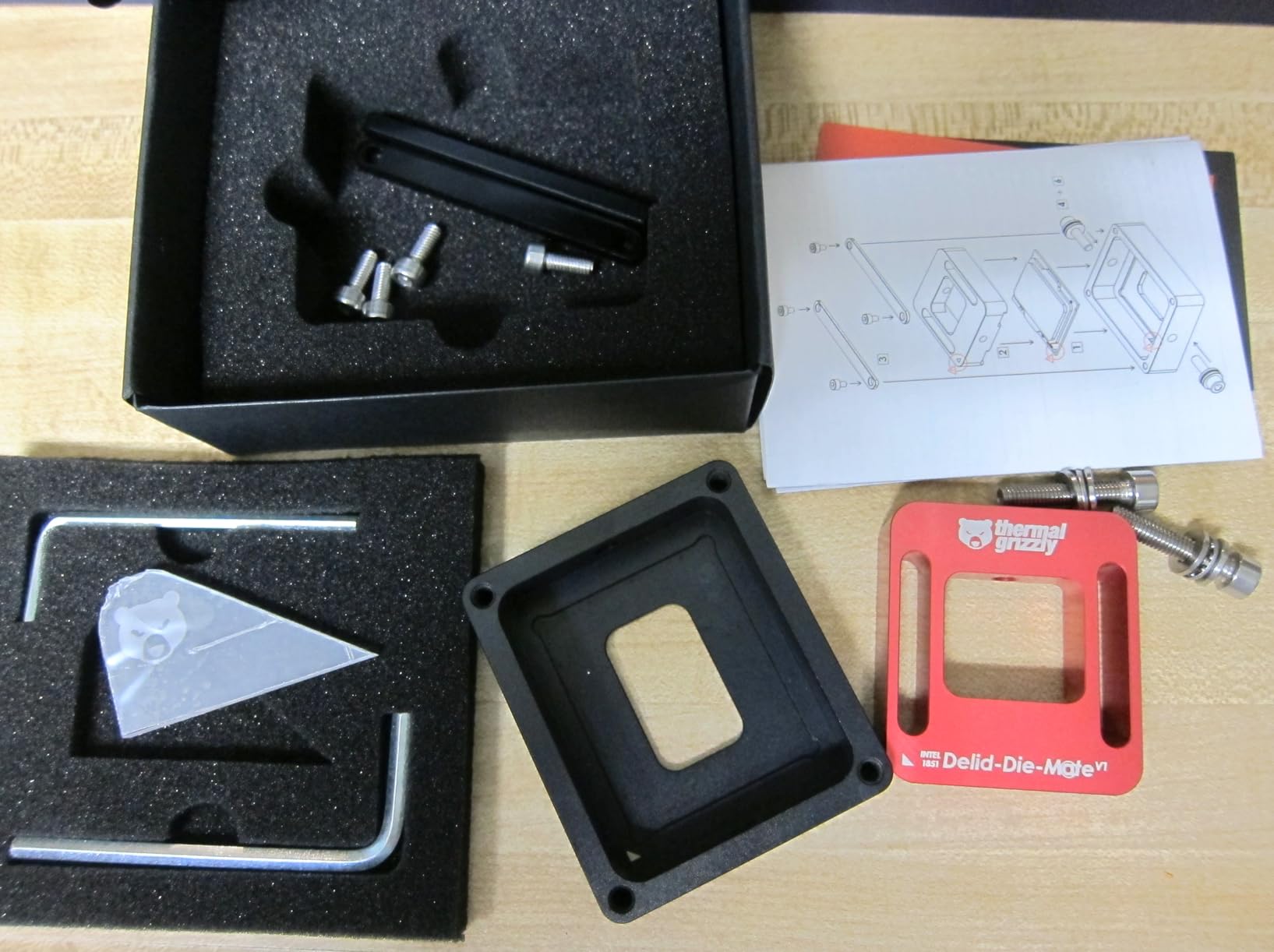 Thermal Grizzly Intel 1851 Delid-Die-Mate V1 - Premium Tool for Safe and Effective Heat Spreader Removal on Intel LGA 1851 CPUs customer photo 1