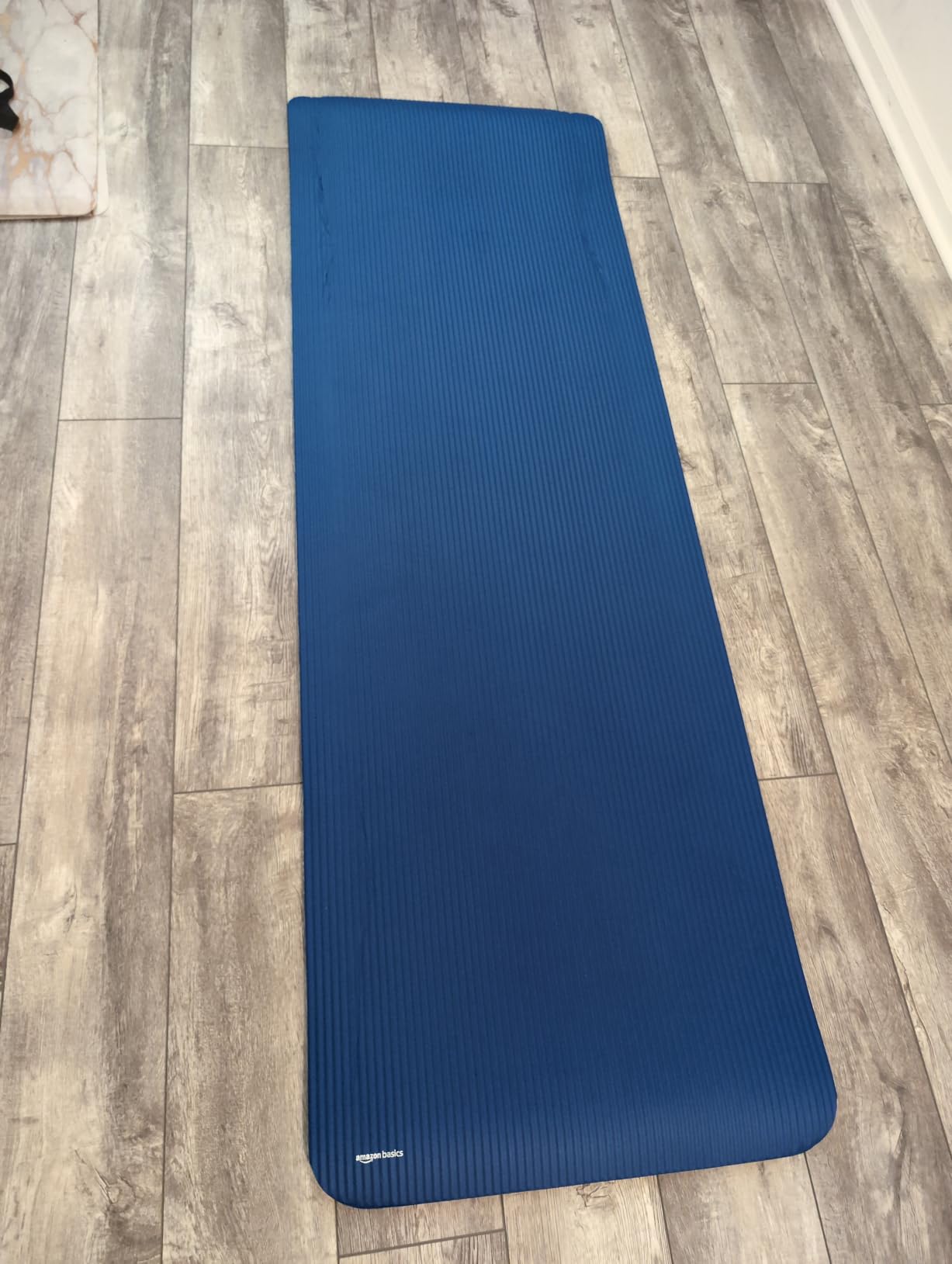 Amazon Basics Extra Thick Exercise Yoga Mat with Carrying Strap customer photo 2
