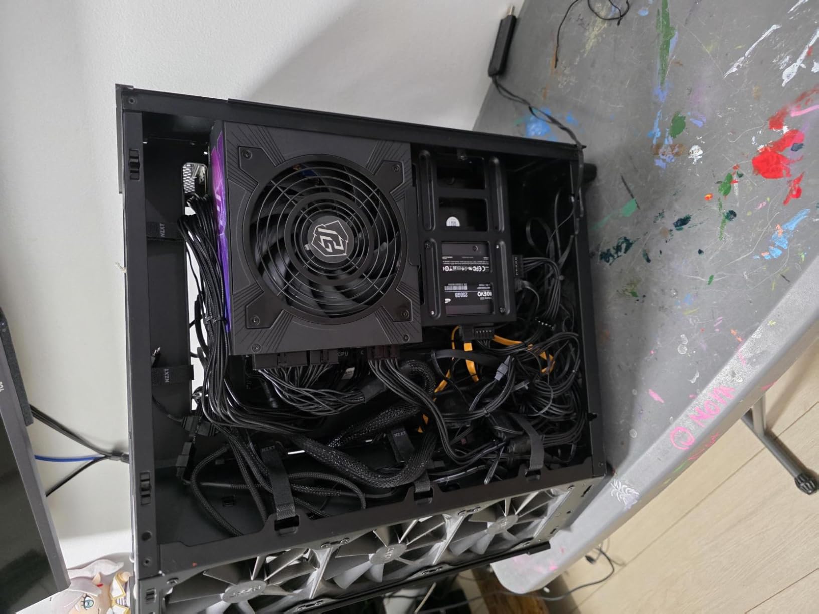 ASRock PG 1600G ATX 3.1 1600W Power Supply PCle5.1 10 Years Warranty Fully Modular Japanese Capacitor Phantom Gaming PG-1600G 80 Plus Gold Cybenetics Platinum 12V-2x6 Cables customer photo 1