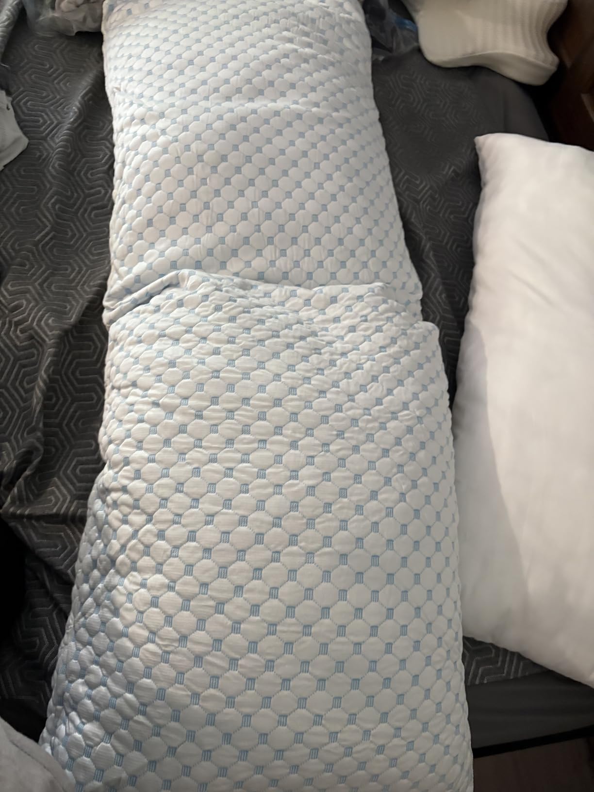 Nestl Cooling Pillow for Sleeping 1 Pack, Luxury Shredded Memory Foam Pillows Queen Size, Adjustable Cold Gel Pillows for Hot Sleepers Supportive Cool Pillow for Side Back Stomach Sleepers customer photo 2
