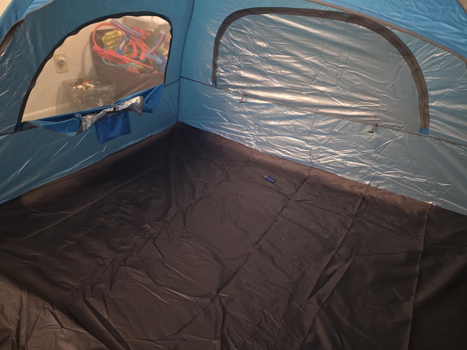NXONE Beach Tent Sun Shelter, UPF 50+ UV Protection, Easy Setup | Family Beach Shade, Wind Resistant Design, Breathable Mesh Ventilation, Portable Carry Bag, Beach Camping Use customer photo 1