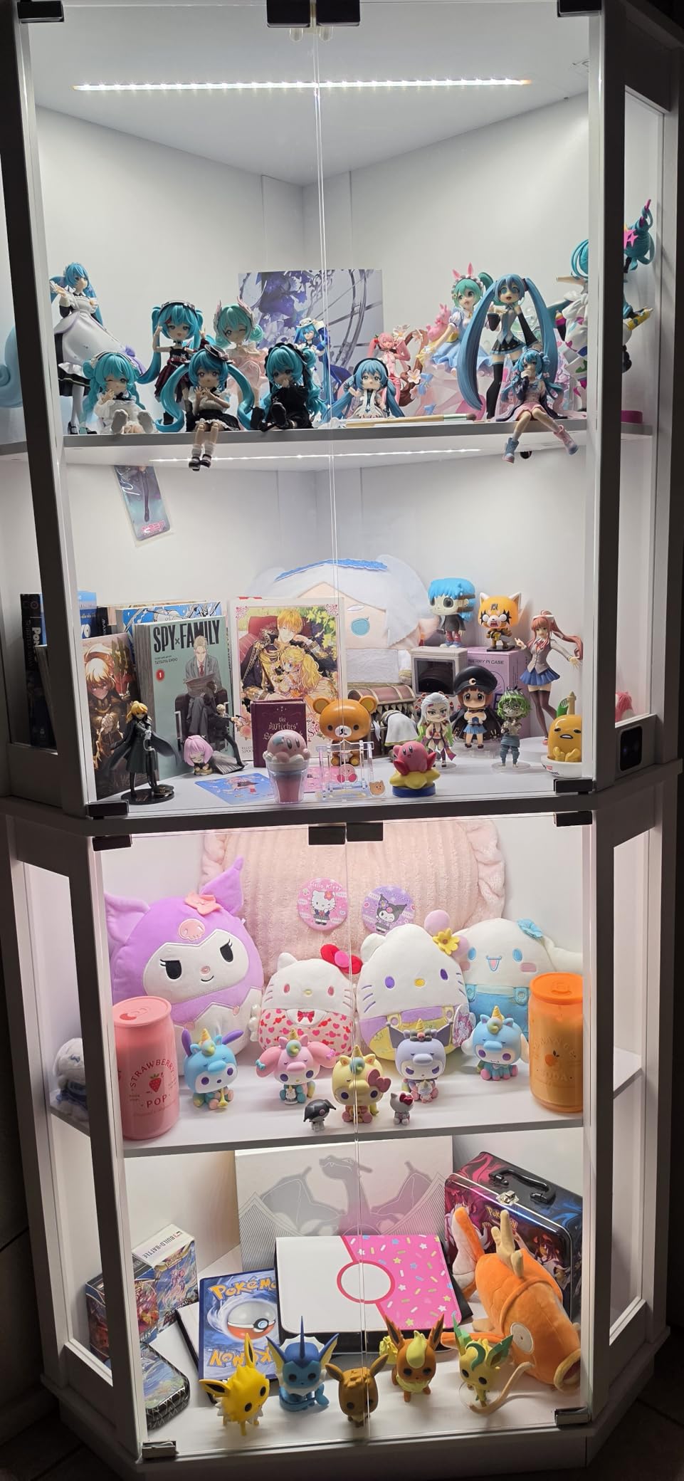BROTTAR Lighted Corner Display Cabinet with Glass Doors for Collectibles customer photo 2