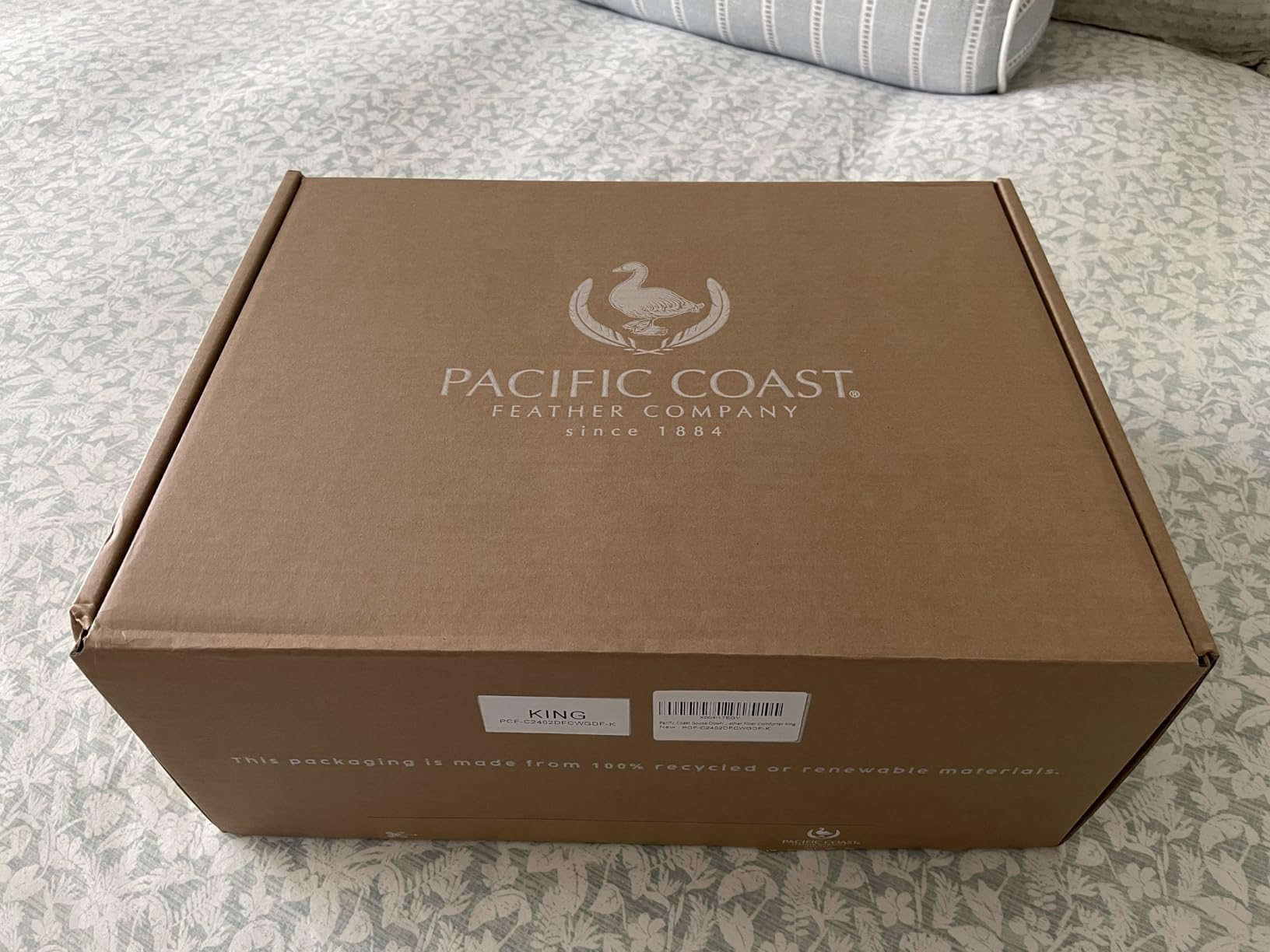 Pacific Coast Goose Feather Down Fiber Comforters King Size, Extra Fluffy White Duvet Insert, Ultra-Soft, Breathable, All Season Hotel Luxury Bedding Comforters, 8 Corner & Center Loops (106