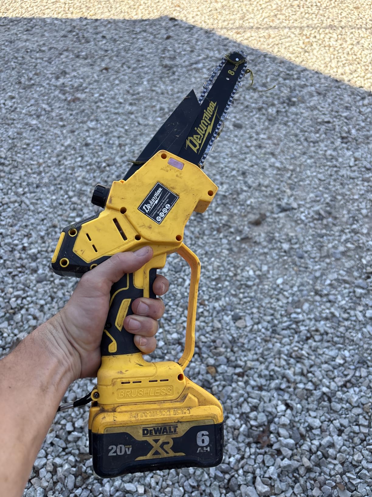 Cordless Mini Chainsaw Compatible with Dewalt 20V MAX Battery, 1200W 6 Inch & 8 Inch Small Electric Chainsaw Brushless, Auto Oiler, Handheld Pruning Tree Saw Gift for Men Husband Fathers (Tool Only) customer photo 1