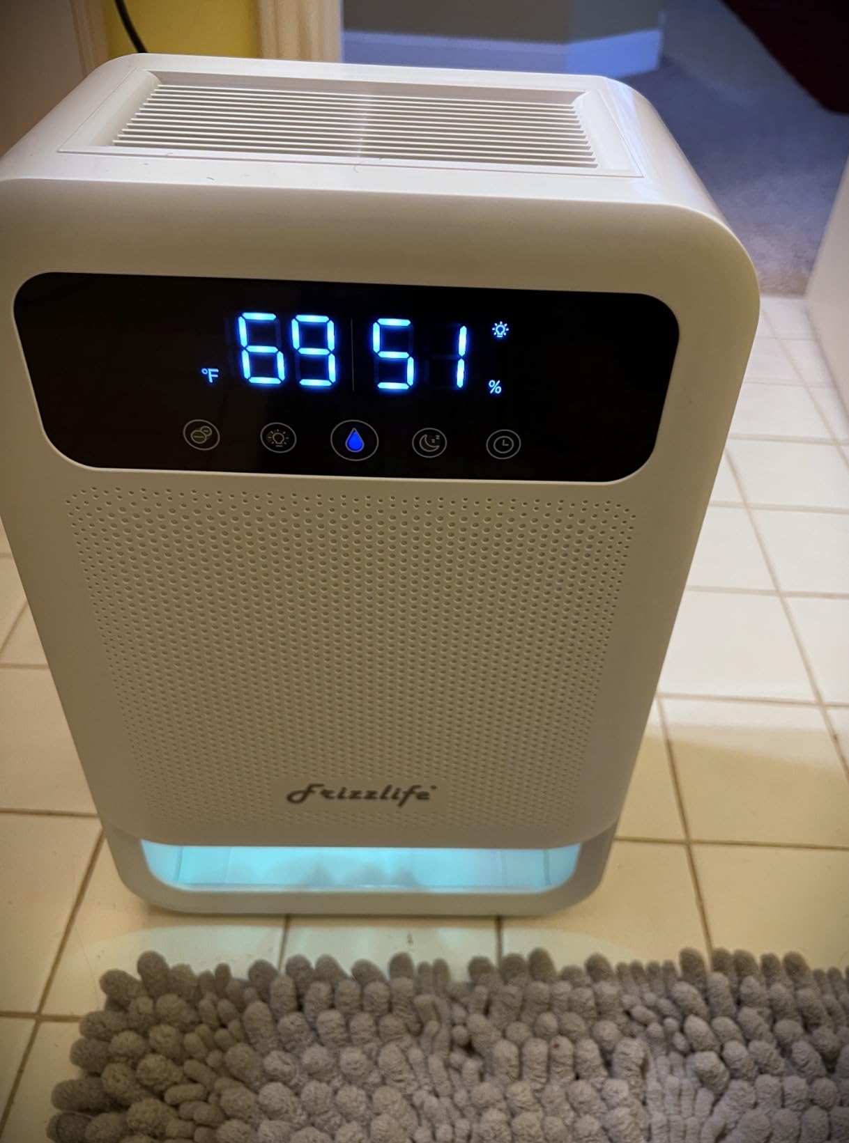 Frizzlife Air Dehumidifier, 135oz Water Tank W/Purifying Function, Quiet Small Dehumidifiers With Sleep Mode For Home, Bedroom, Bathroom, Basement W/Auto Shut Off, 7 Colors LED Light, Gray customer photo 1