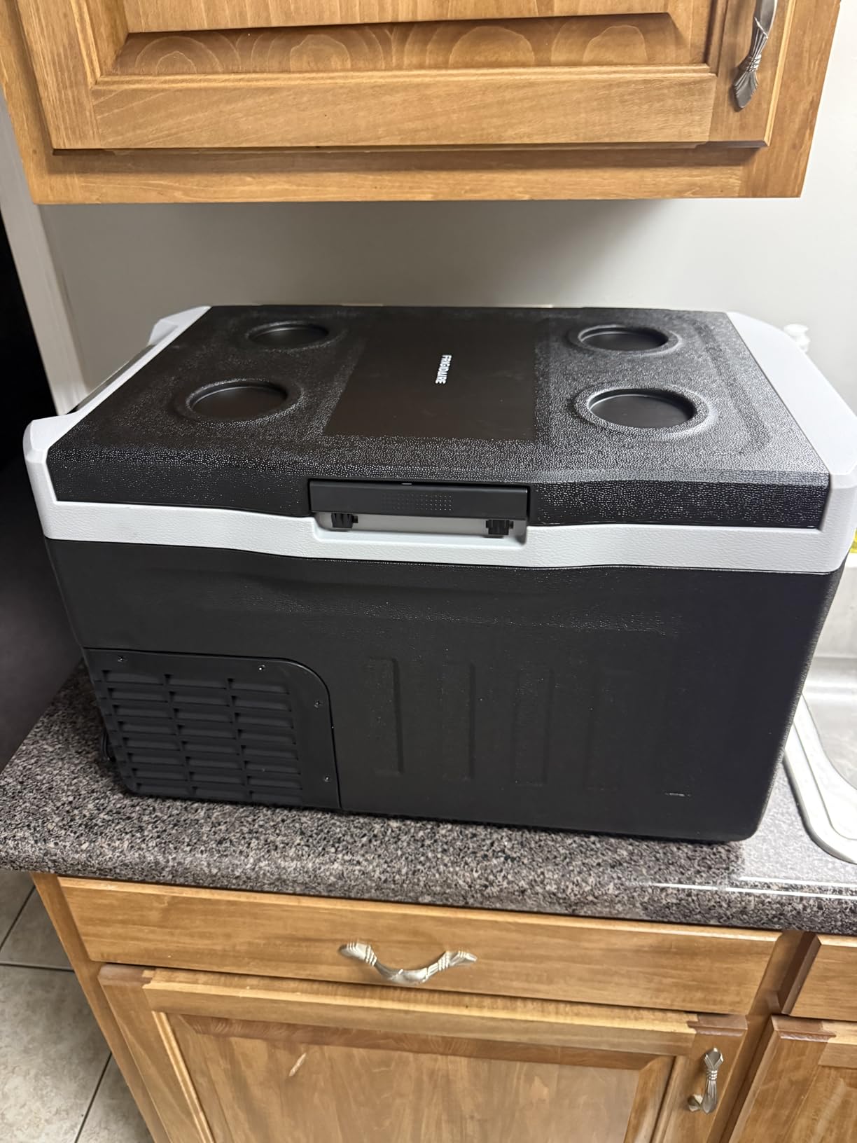 Frigidaire 2-in-1 Portable 12/24V DC & 110-240V AC Compressor Fridge Freezer - Compact for Travel, Car, Camping, Road Trips, Home, Dual Voltage 21qt customer photo 1