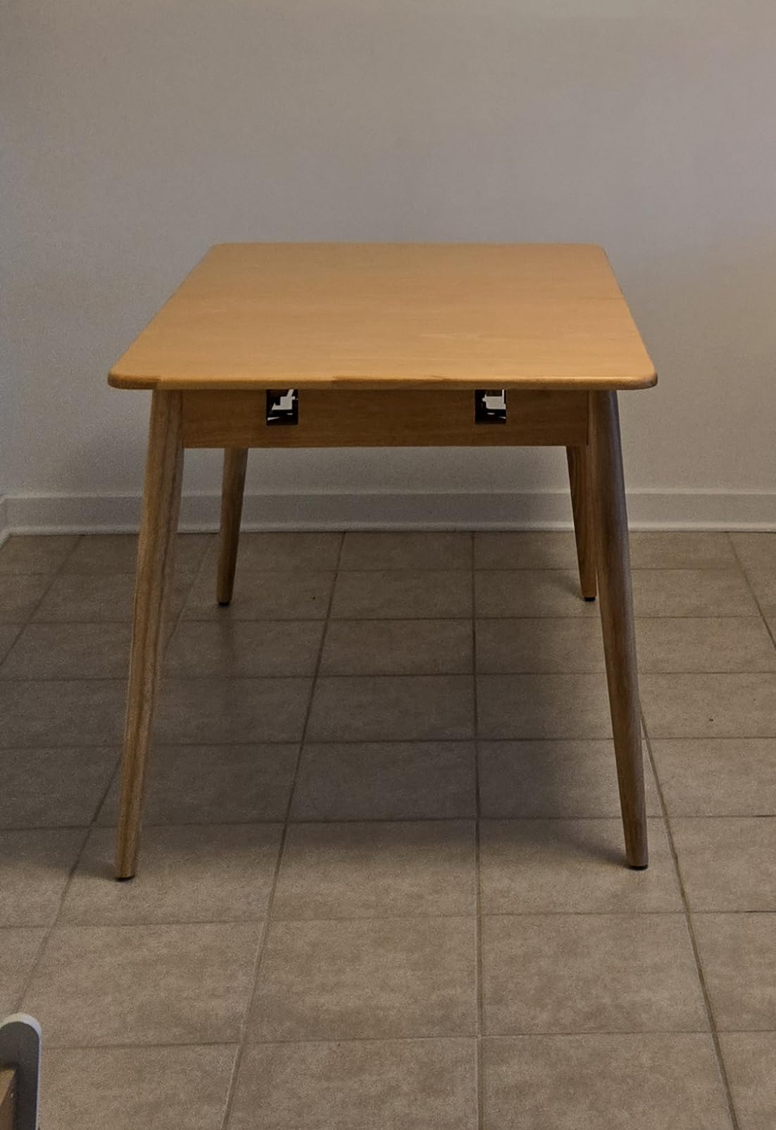 Muwuele Solid Wood Extendable Dining Table for 4-8 People with Seamless Extension from 47.2 to 63 Inches, Easy Assembly, Expandable Tables for Small Spaces, Dining Room, Kitchen, Living Room, Walnut customer photo 2