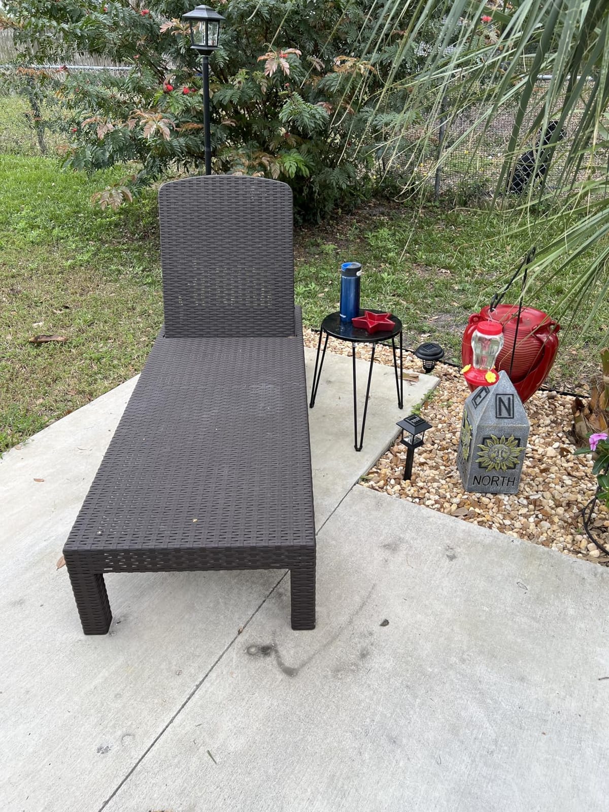 DIMAR GARDEN Outdoor Chaise Lounge,Resin Pool Lounge Chair Waterproof Recliner, Caramel customer photo 2