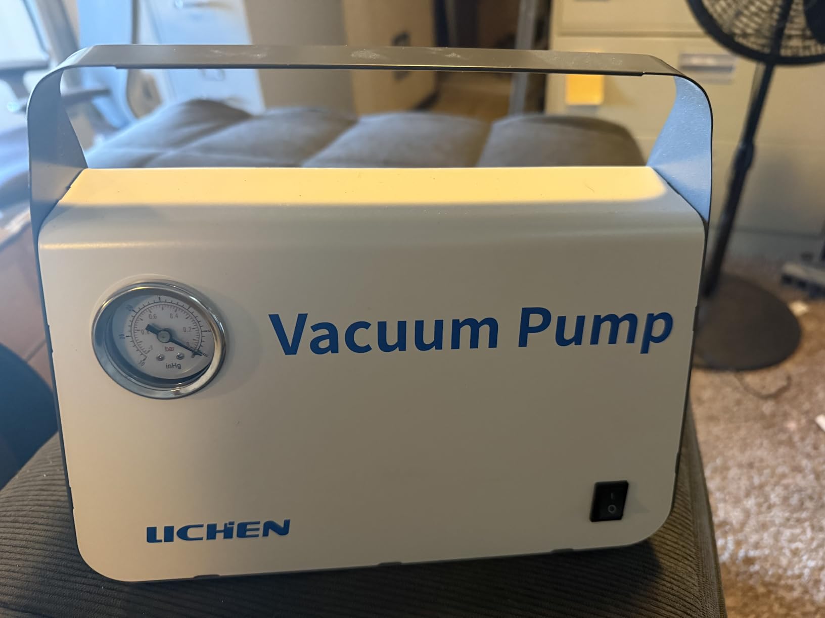 LICHEN Oil Free Diaphragm Vacuum Pump, 15 L/min Dual Pressure | Portable Lab Vacuum Filtration, Positive and Negative Pressure for Lab Liquid Filtration, Rubber Tube Include customer photo 2