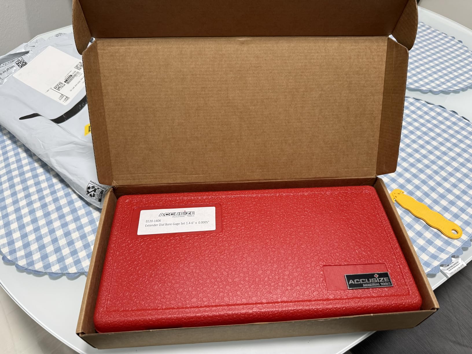 Accusize Dial Bore Gauge Set, 1.4-6 in Range, 0.0001 in Grad. | AGD Group 2 Indicator, 0-0.05 in Dial, Carbide-Tipped Contacts, 15 Anvils, 4 Spacers, EE20-2416 customer photo 1