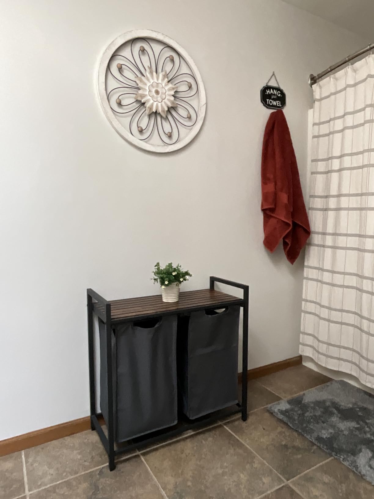 VASAGLE Laundry Hamper with Shelf, 5 Pull-Out Bags, 5 x 10.6 Gallons (40L) customer photo 2