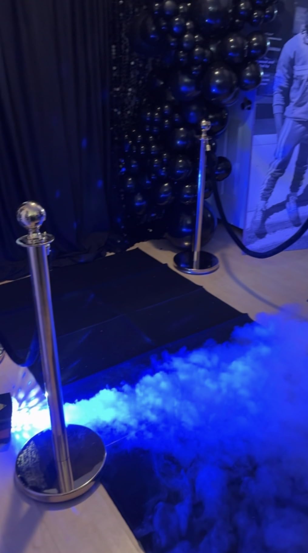 800W Fog Machine, 4500CFM for Halloween, Disco Light & Remote | 13-Color LED Effect Smoke Machine, Wired & Wireless Remote, Dry Run Protect, for Indoor, Outdoor, Wedding, Parties & DJ Stage customer photo 1