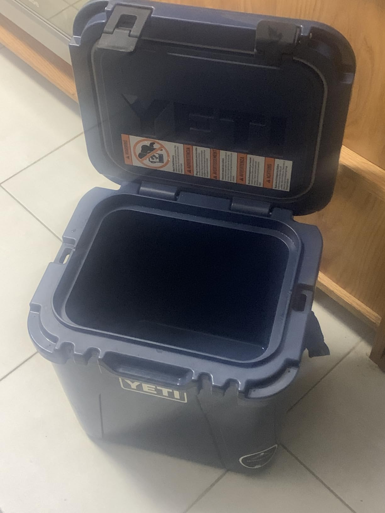 YETI Roadie 24 2.0 Hard Cooler with DoubleDuty Shoulder Strap and Drain Plug customer photo 1