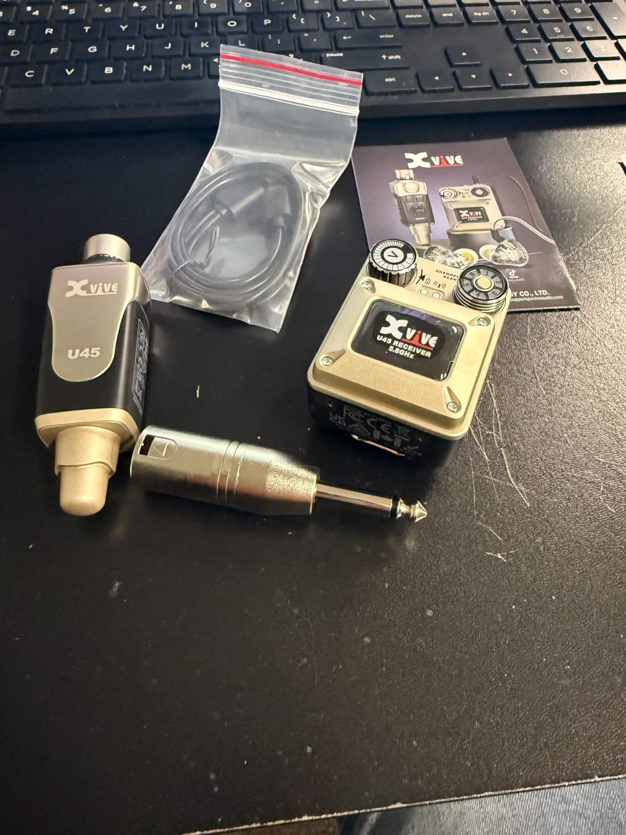 Xvive U45 Wireless in Ear Monitor System 5.8GHz IEM System Transmitter and Bodypack Receiver for Studio, Band Rehearsal, Live Performance, Channel Scan Mode customer photo 2