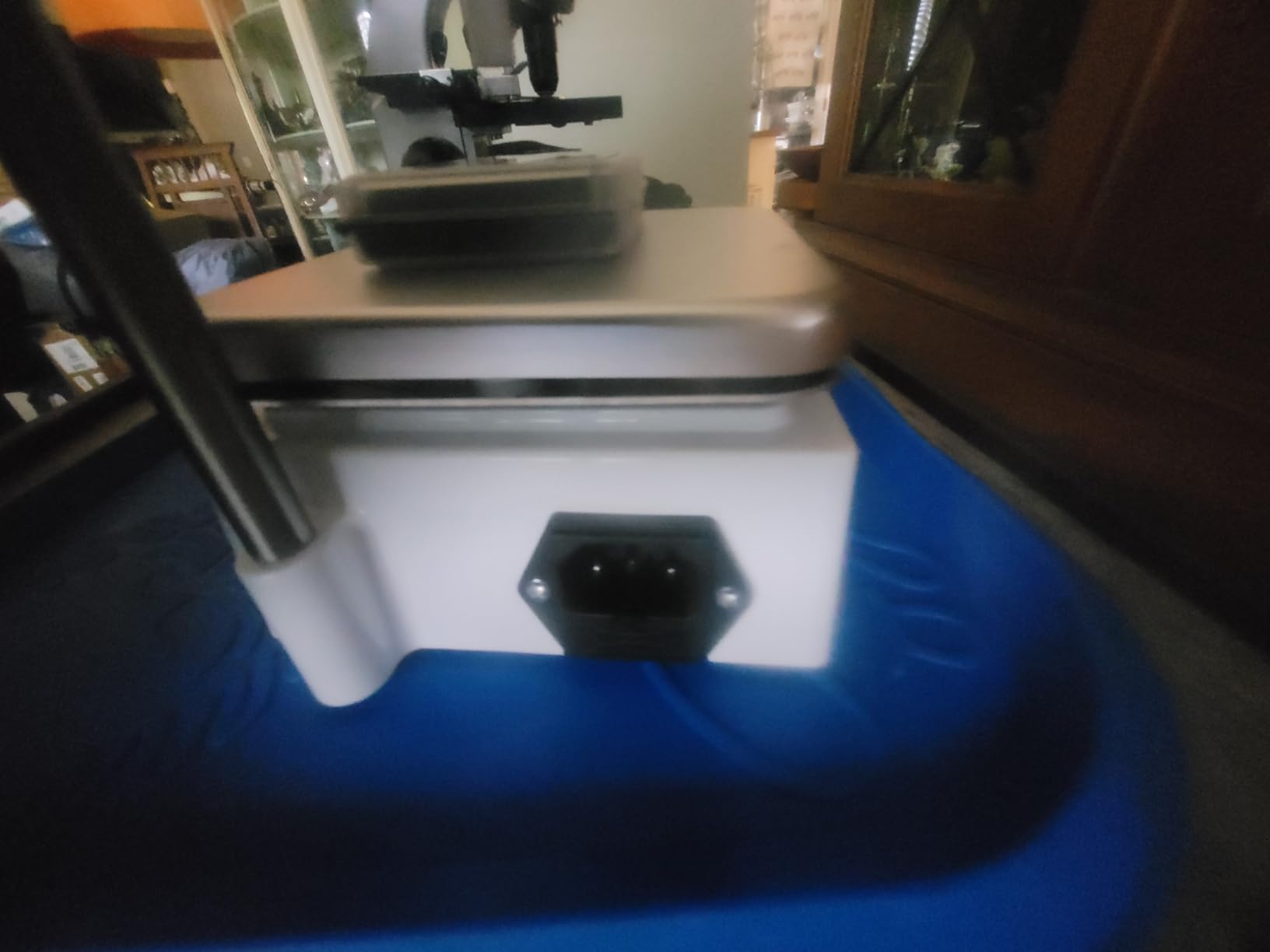 LHS-2 Magnetic Stirrer Hot Plate, 300°C/572°F, 2000RPM, 2L | Plate surface temp up to 300°C, PTFE stir bars & recycler, support stand, variable speed, for lab heating & mixing customer photo 1