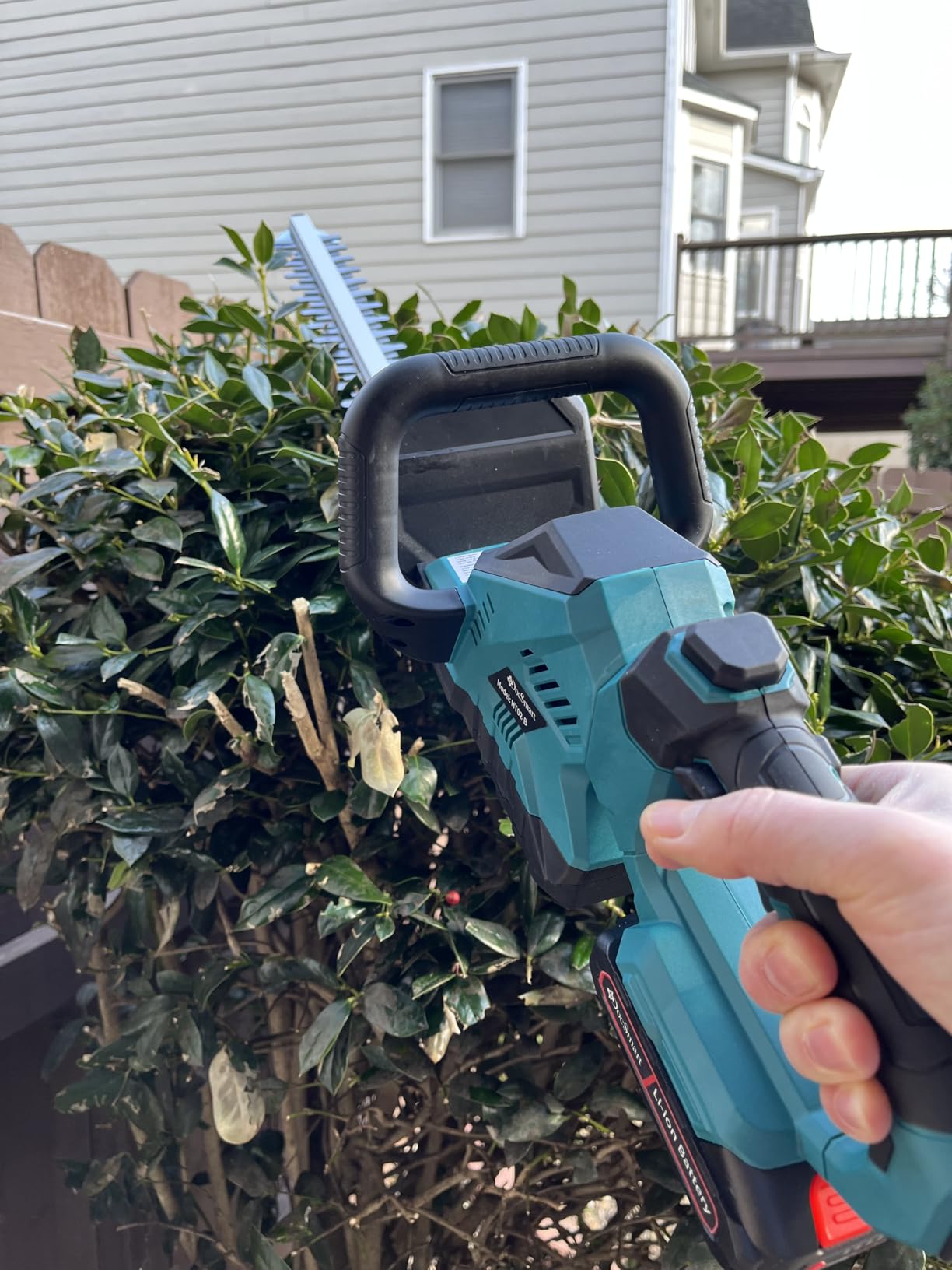 Hedge Trimmers Cordless with Battery, 3000RPM Brushless Motor customer photo 2