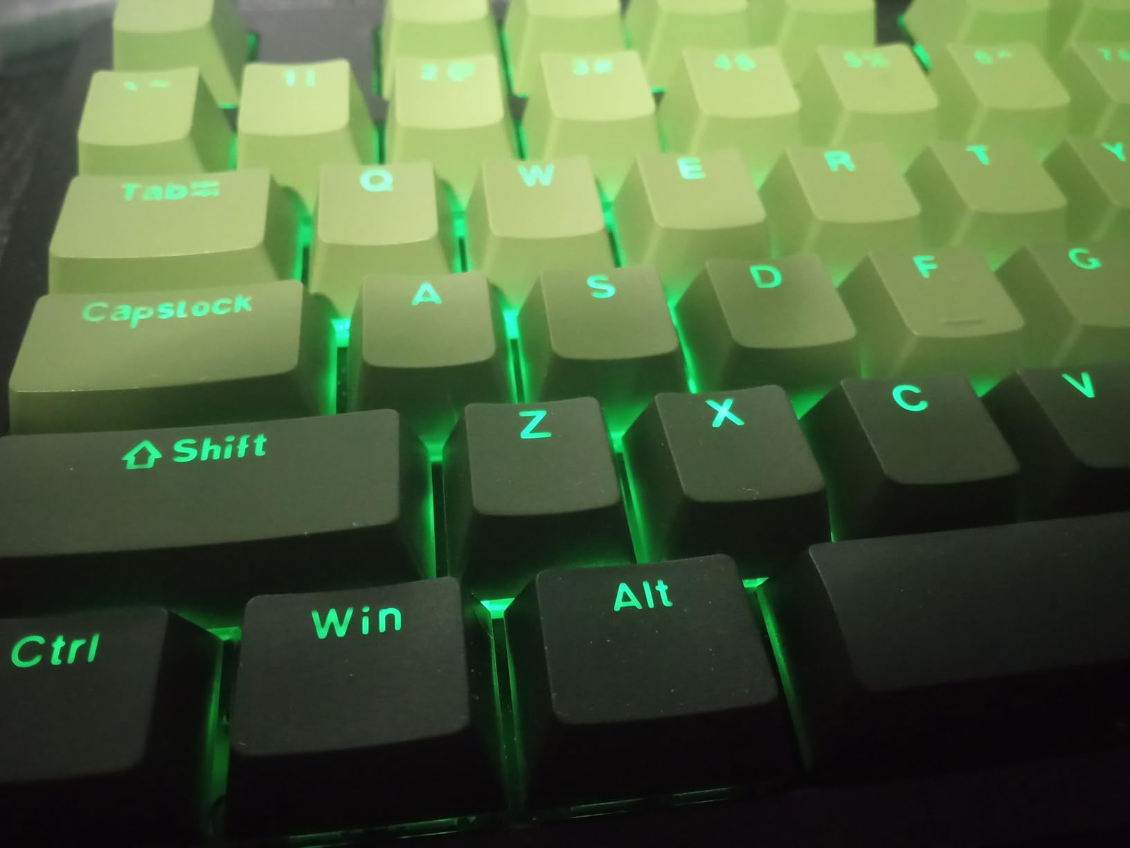 Guffercty kred 150 Keys ASA Keycap PBT Double-Shot Custom Keycaps Set with 6.25u and Split Spacebar for ANSI & ISO Layout MX Switches Mechanical Keyboard (ASA-Carbon) customer photo 1