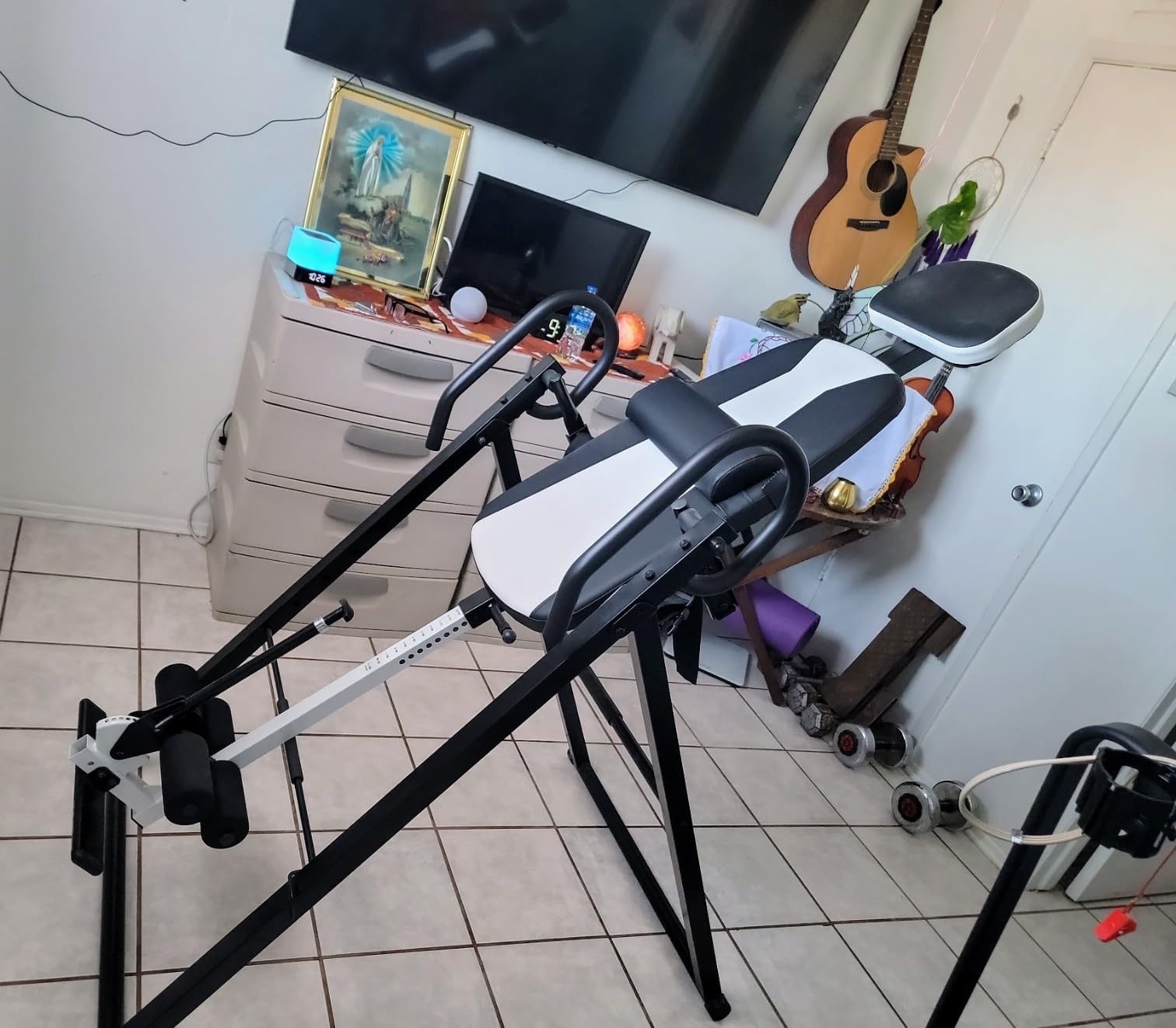 Dripex Heavy Duty Gravity Inversion Table 300 lbs Capacity customer photo 2