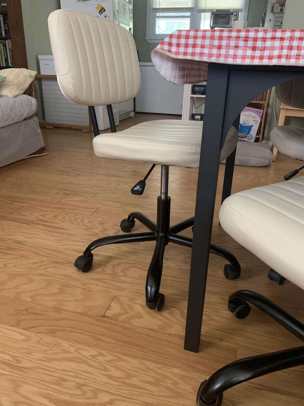 Sweetcrispy Office Desk Chair, Small Vanity Chair, Lumbar Support customer photo 1